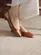Scarpin Sofia Couro Cognac