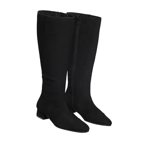 Bota Ivy Cano Longo em Couro Nobuck Preto