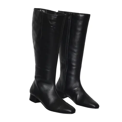 Bota Ivy Cano Longo em Couro Preto
